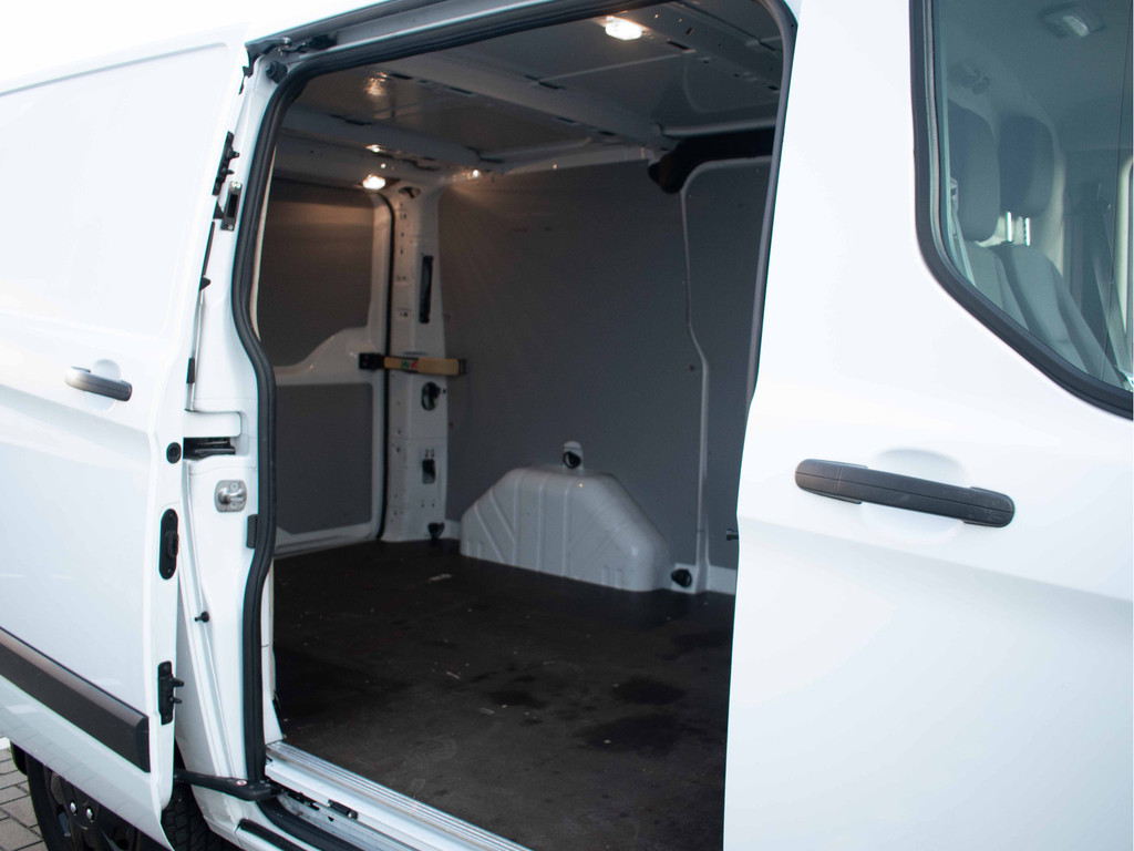 2020 Ford Transit Custom 280 2.0 TDCI L1H1 | Trekhaak | Deursloten | Airco | Stoelverwarming | Cruise Control | Laadruimte Betimmering | Voorruitverwarming | Parkeerverwarming |