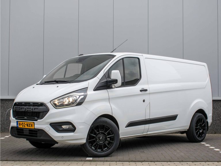 2021 Ford Transit Custom 320 L2H1 | Trekhaak 2800kg | Wireless Carplay | Stoelverwarming | Cruise Control | Airco | Voorruitverwarming |