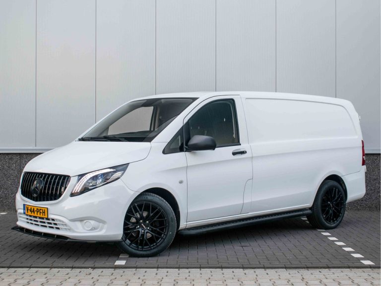 2020 Mercedes-Benz Vito 114 CDI Lang | Trekhaak 2500kg | Carplay | Airco | Adaptive Cruise Control | LED koplampen | Stoelverwarming | Betimmering