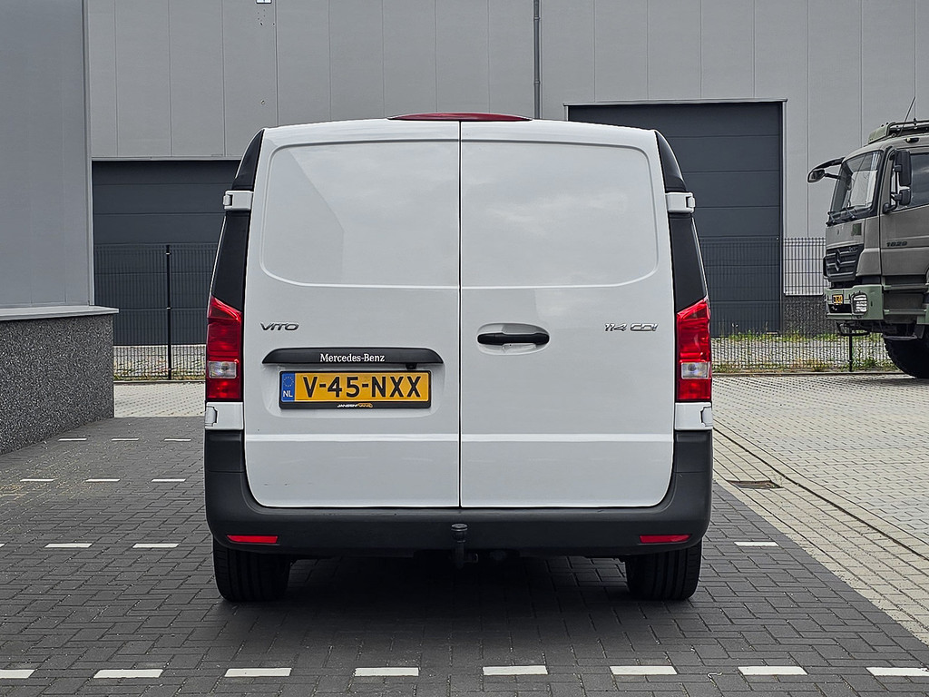 2021 Mercedes-Benz Vito 114 CDI Lang | Trekhaak 2500kg | Carplay / android | ACC | Achteruitrijcamera | Betimmering | Stoelverwarming | Airco |
