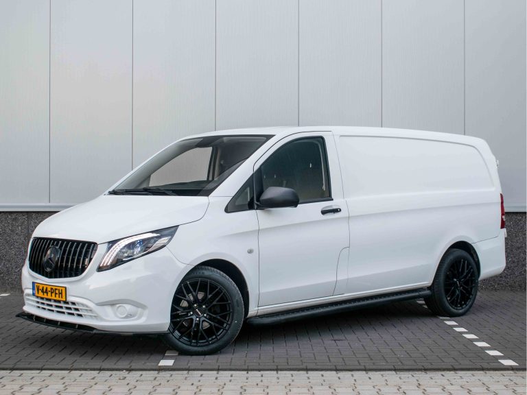 2020 Mercedes-Benz Vito 114 CDI Lang | Trekhaak 2500kg | Carplay | Airco | Adaptive Cruise Control | LED koplampen | Stoelverwarming | Betimmering