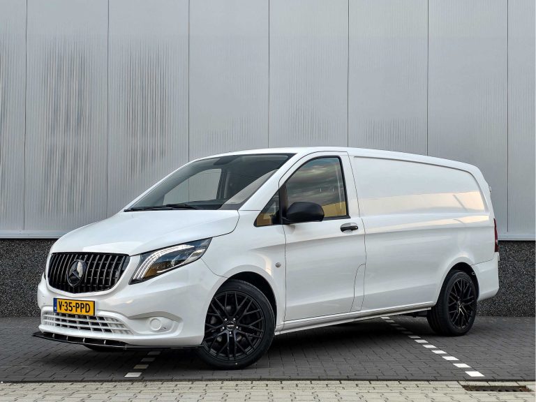 2022 Mercedes-Benz Vito 114 CDI Lang | Trekhaak 2500 | Carplay | Stoelverwarming | Adaptive Cruise | Achteruitrijcamera | DAB | LED