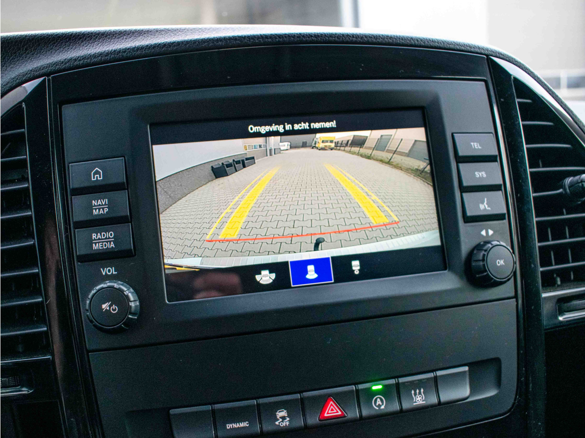 2021 Mercedes-Benz Vito 114 CDI Lang | LED | Carplay | Trekhaak 2500kg | Stoelverwarming | Camera | Airco | Betimmering | DAB | Adaptive Cruise